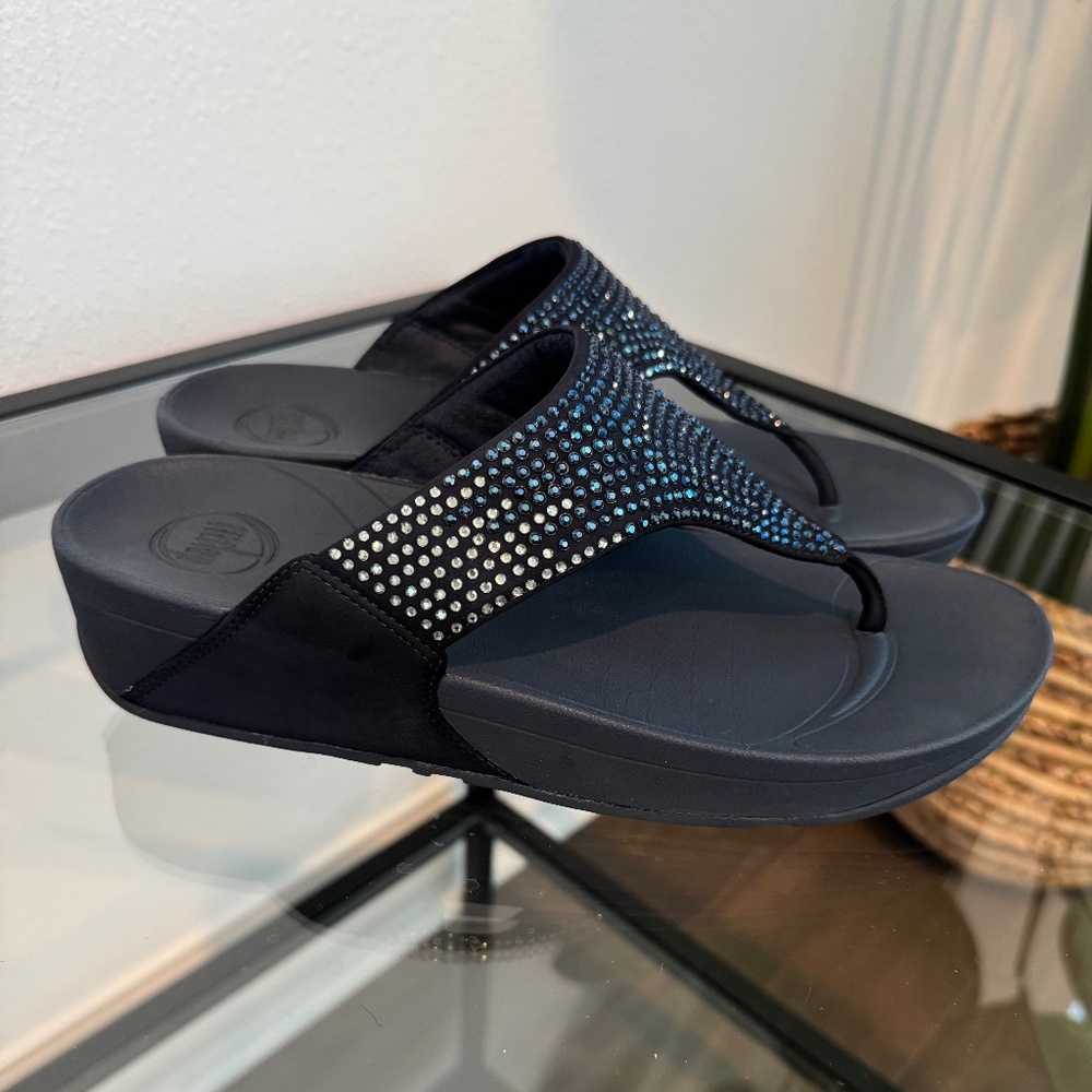 FITFLOP Women’s LuLu Crystal Toe-Post Flip Flop Sandals in Navy Size 9